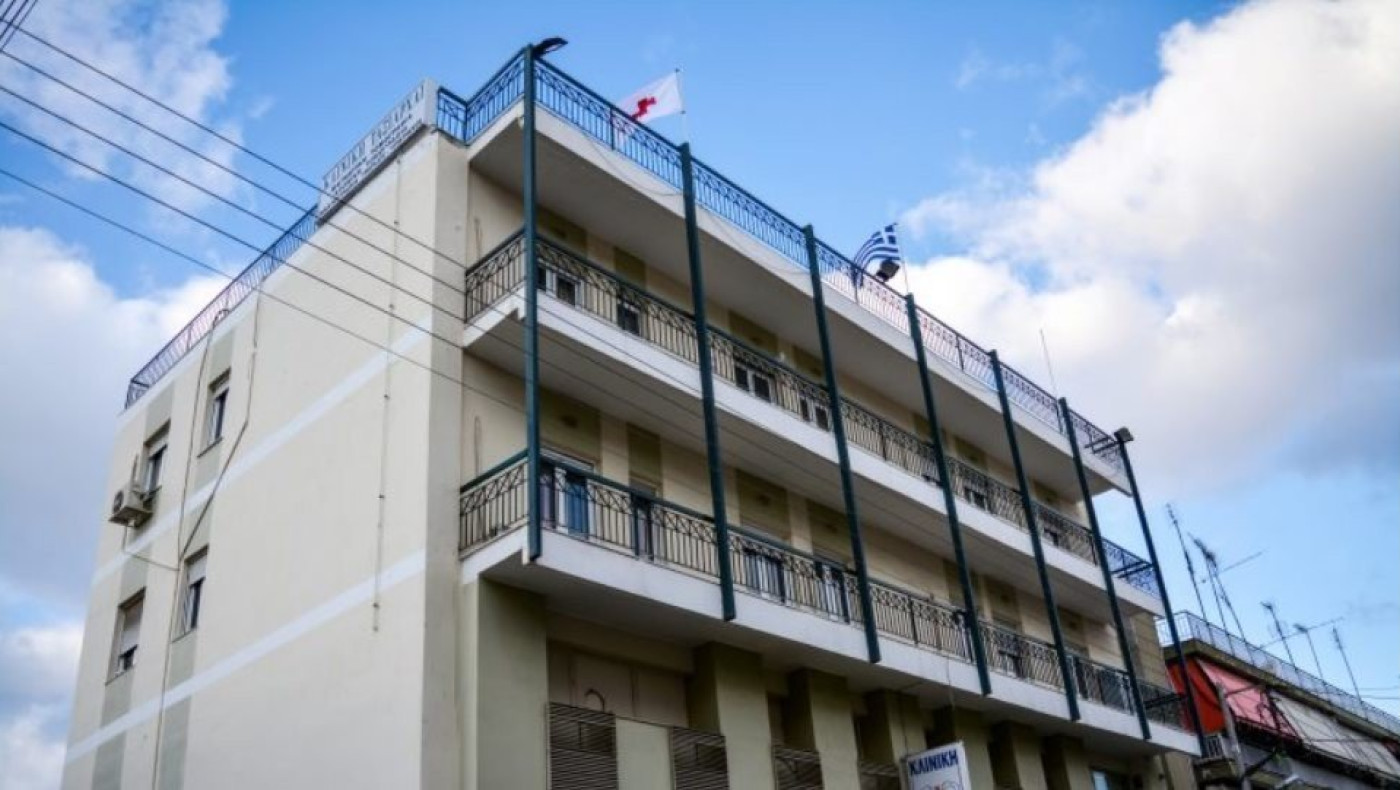 26 κρούσματα κορωνοϊού στην κλινική «Ταξιάρχαι» στο Περιστέρι