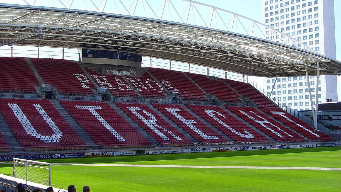 Παίρνει τη δικαστική οδό για το «λουκέτο» η Ουτρέχτη