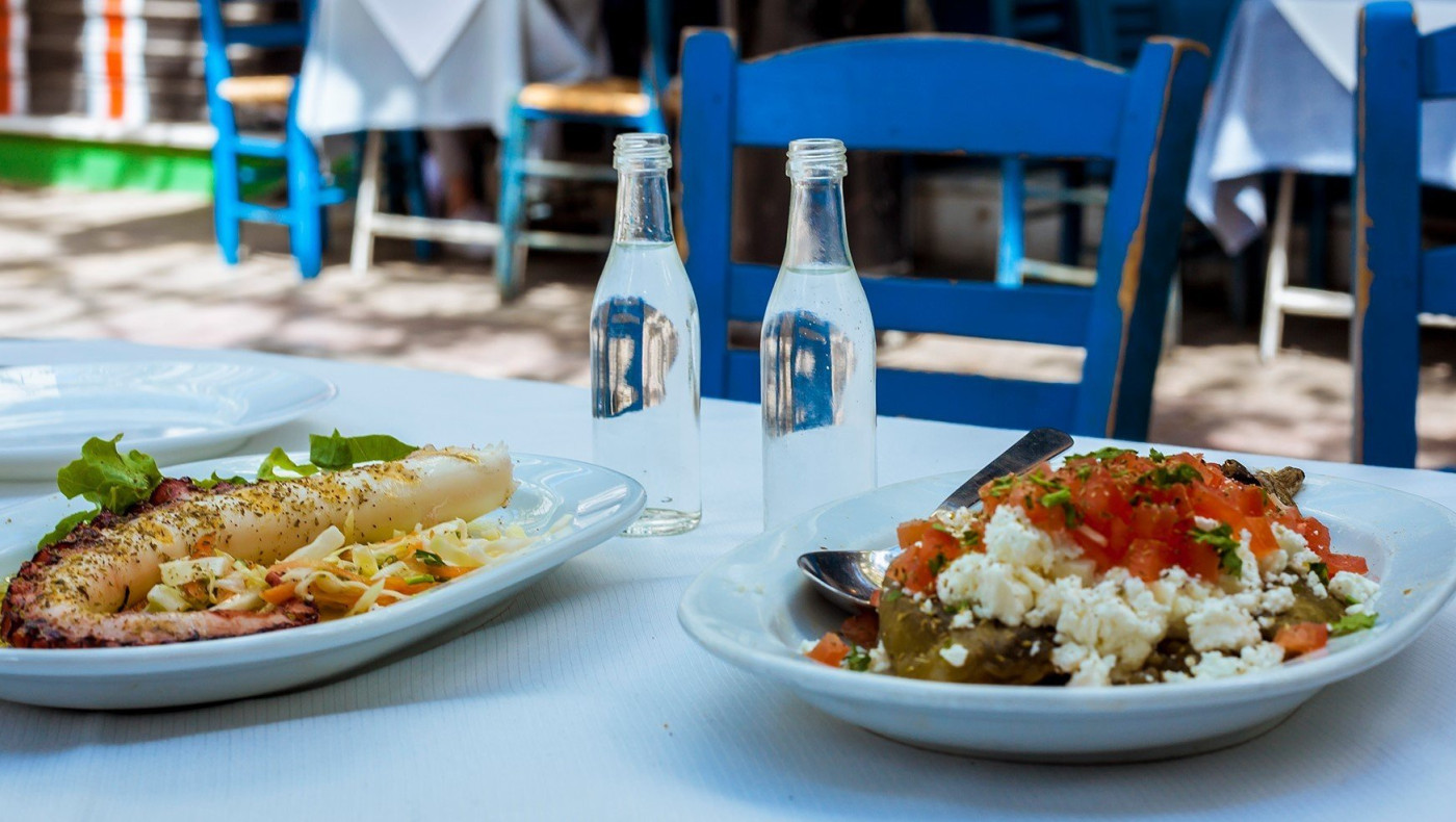 Μερακλής ιδιοκτήτης  άνοιξε το τσιπουράδικο, αλλά το πλήρωσε ακριβά!