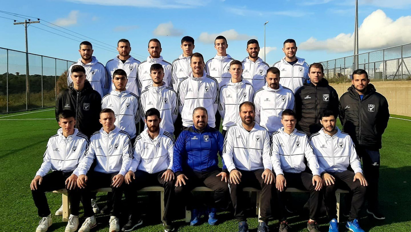 Πανηγυρίζει την άνοδο στη Γ' Εθνική ο Αετός Βαρβάρας