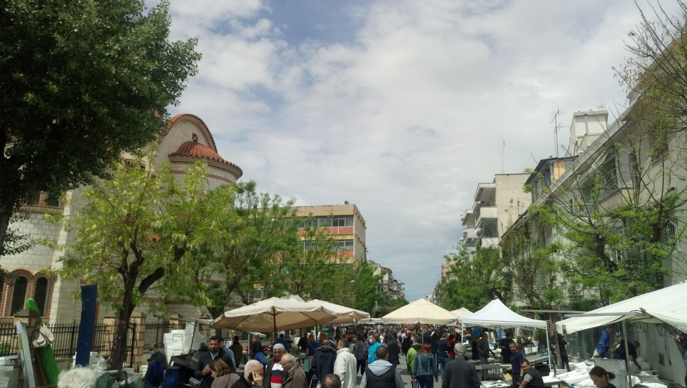 Το αδιαχώρητο στη λαϊκή της Βούλγαρη!