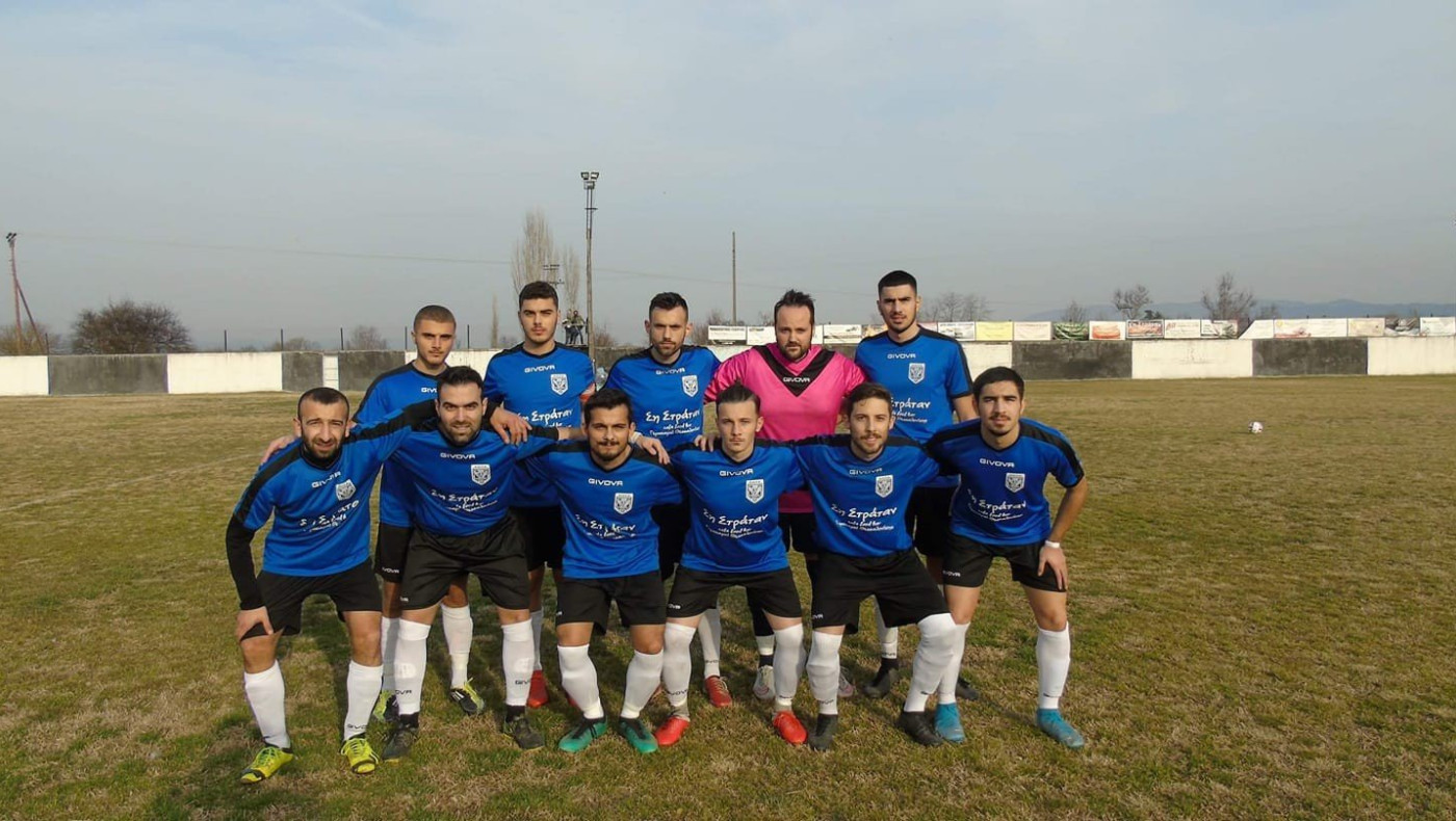 Πανηγυρίζει την άνοδο η Δόξα Γερακαρούς