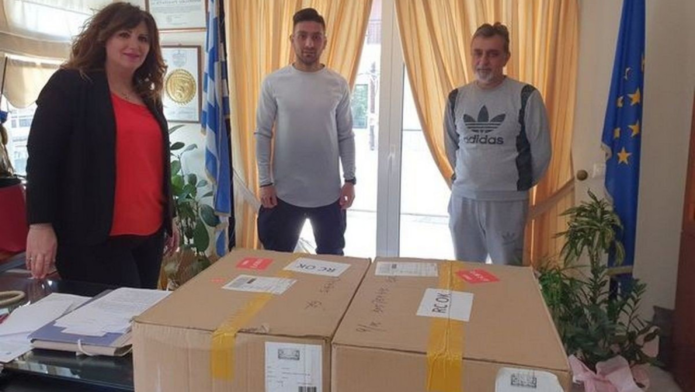 Ο Ευθύμης Κουλούρης προσέφερε υγειονομικό υλικό στον Δ. Σκύδρας