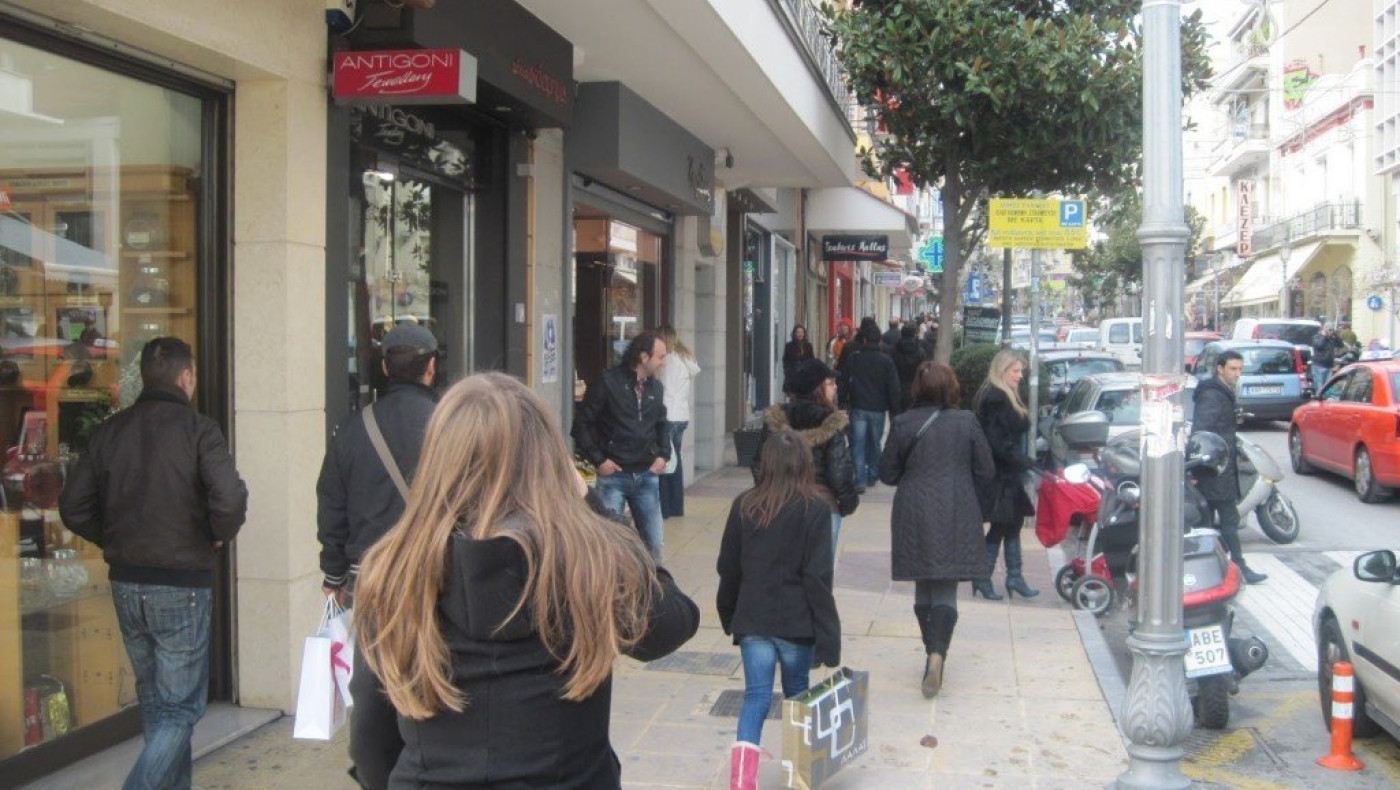 Πάσχα: Πότε ξεκινά το εορταστικό ωράριο των καταστημάτων - Πώς θα λειτουργήσουν