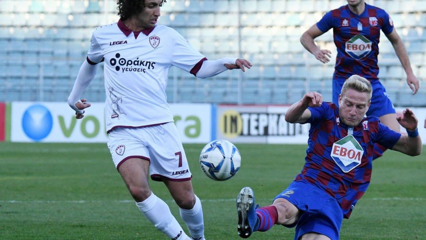 Ο Ουάρντα έχει μείνει στην παιδική ηλικία του, αλλά έχει να δώσει, αρκεί να βρεθεί... θηριοδαμαστής