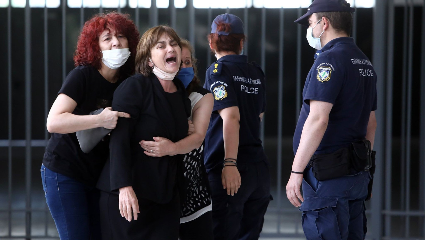 Η ντροπή δεν... ντράπηκε μπροστά στην κραυγή αυτής της μάνας;