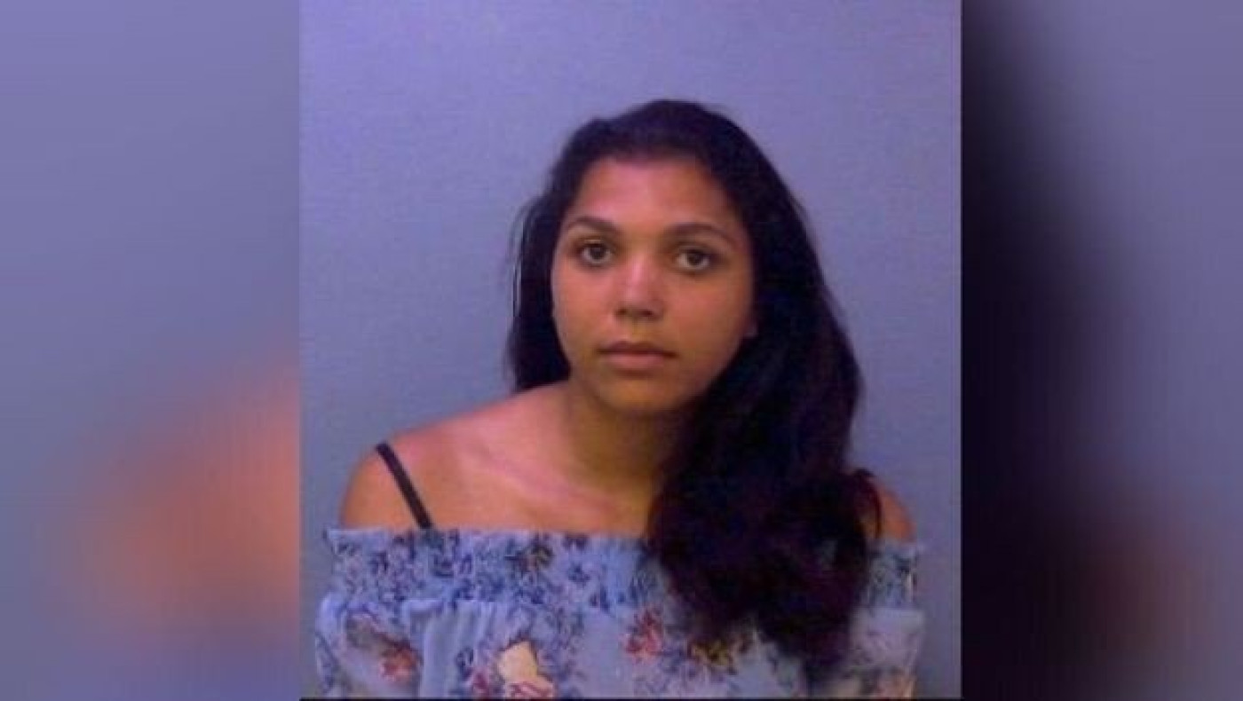 20χρονη babysitter έμεινε έγκυος από 13χρονο αγόρι και μπήκε φυλακή