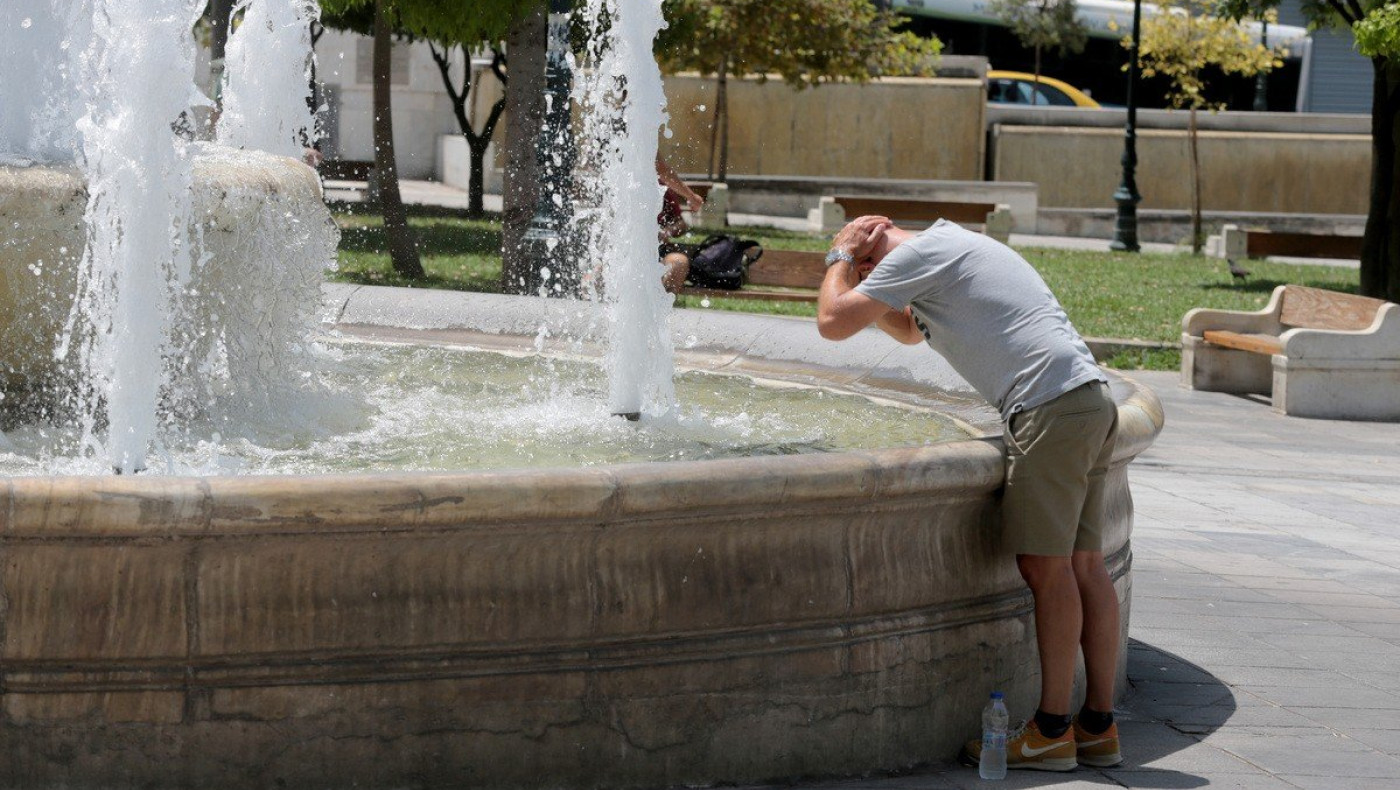 Καιρός: Ξεκίνησε καύσωνας διαρκείας – Κυριακή και Δευτέρα οι πιο «καυτές» ημέρες