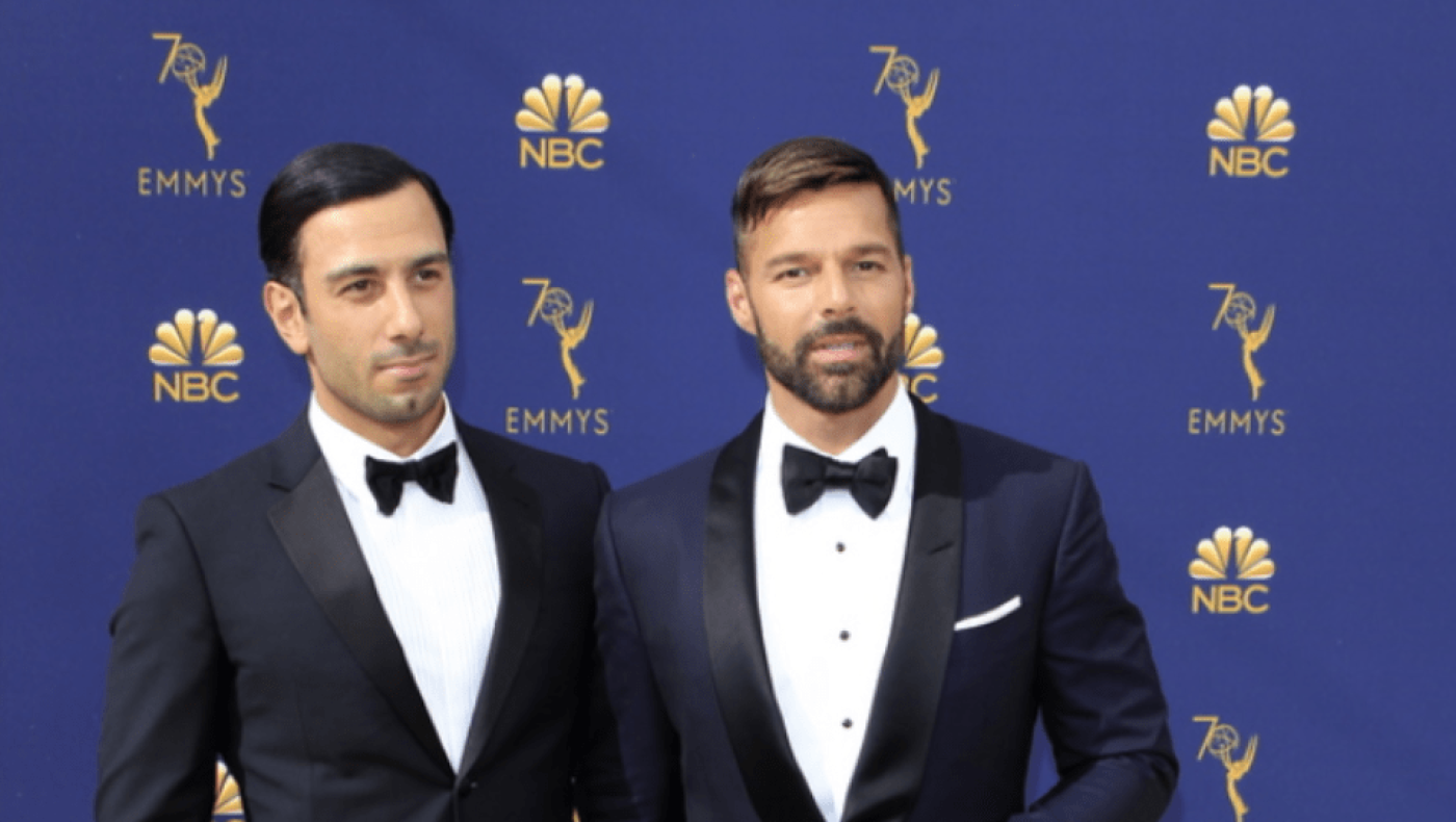 Ρίκι Μάρτιν: Το καυτό φιλί με τον σύζυγό του