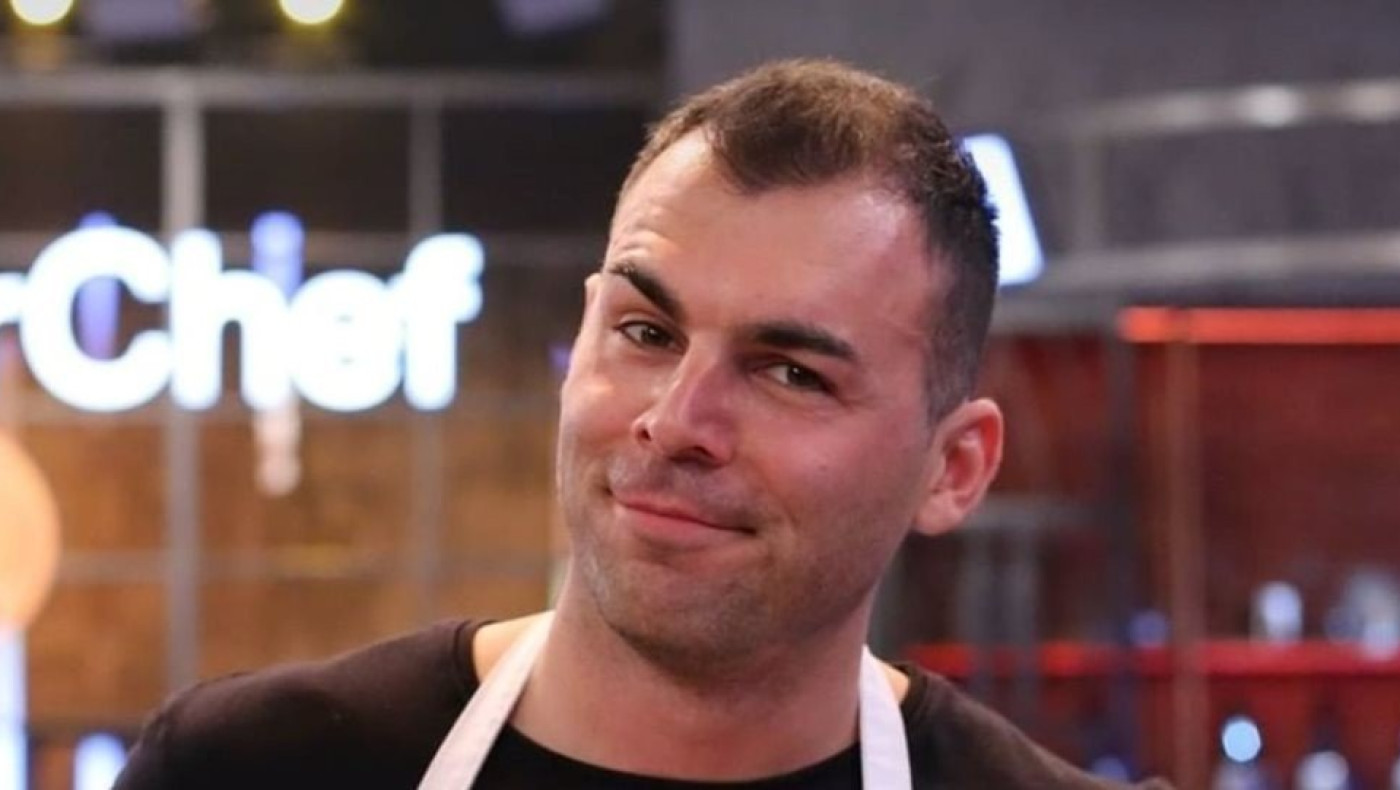 «MasterChef» - Δημήτρης Μπέλλος: Με τα 10.000 ευρώ που κέρδισε, έκανε εμφύτευση μαλλιών