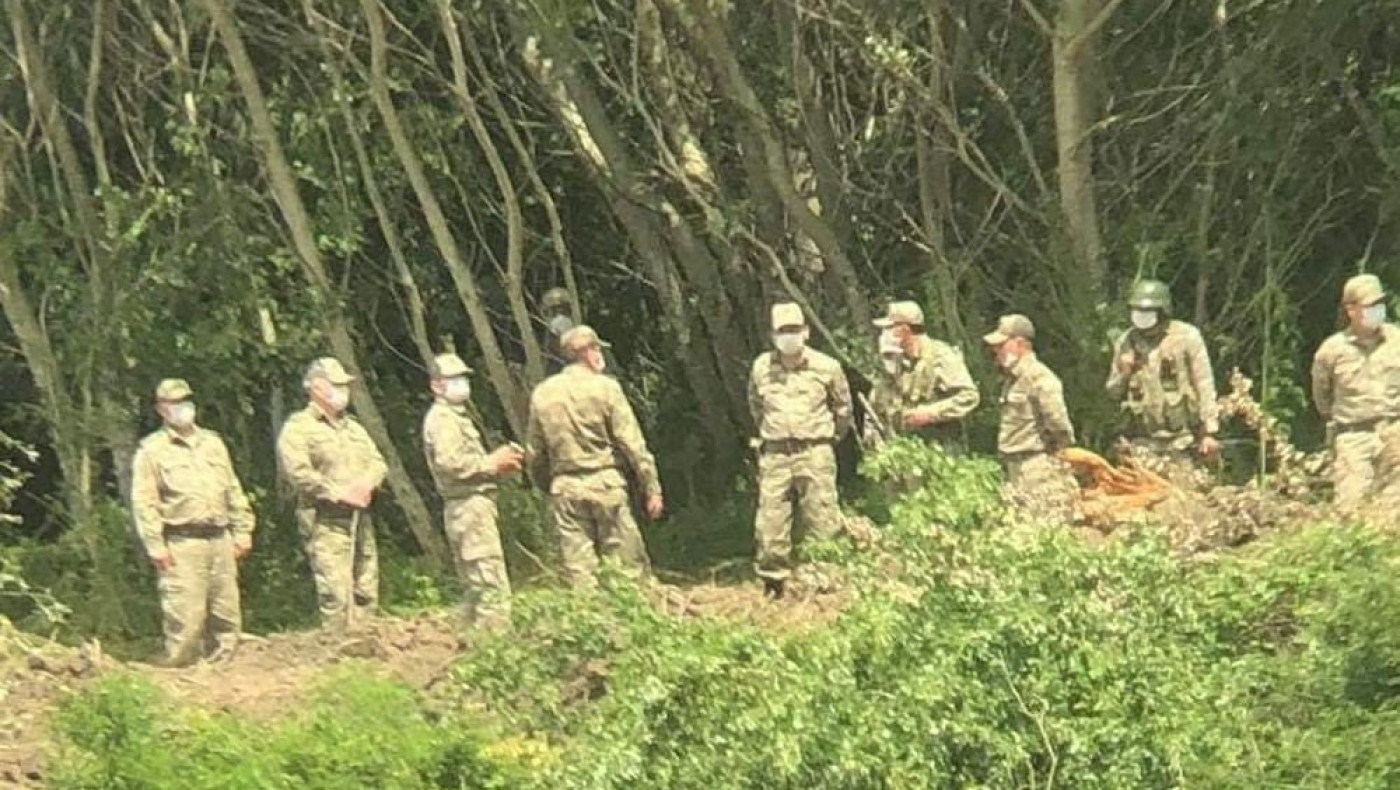 Ντοκουμέντο: Φωτογραφίες με Τούρκους εντός ελληνικής γης