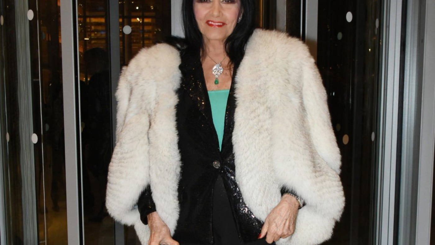 Ζ. Σαπουντζάκη: Ο πατέρας μου άλλαξε την ηλικία στο διαβατήριο για να ταξιδέψω στην Τουρκία