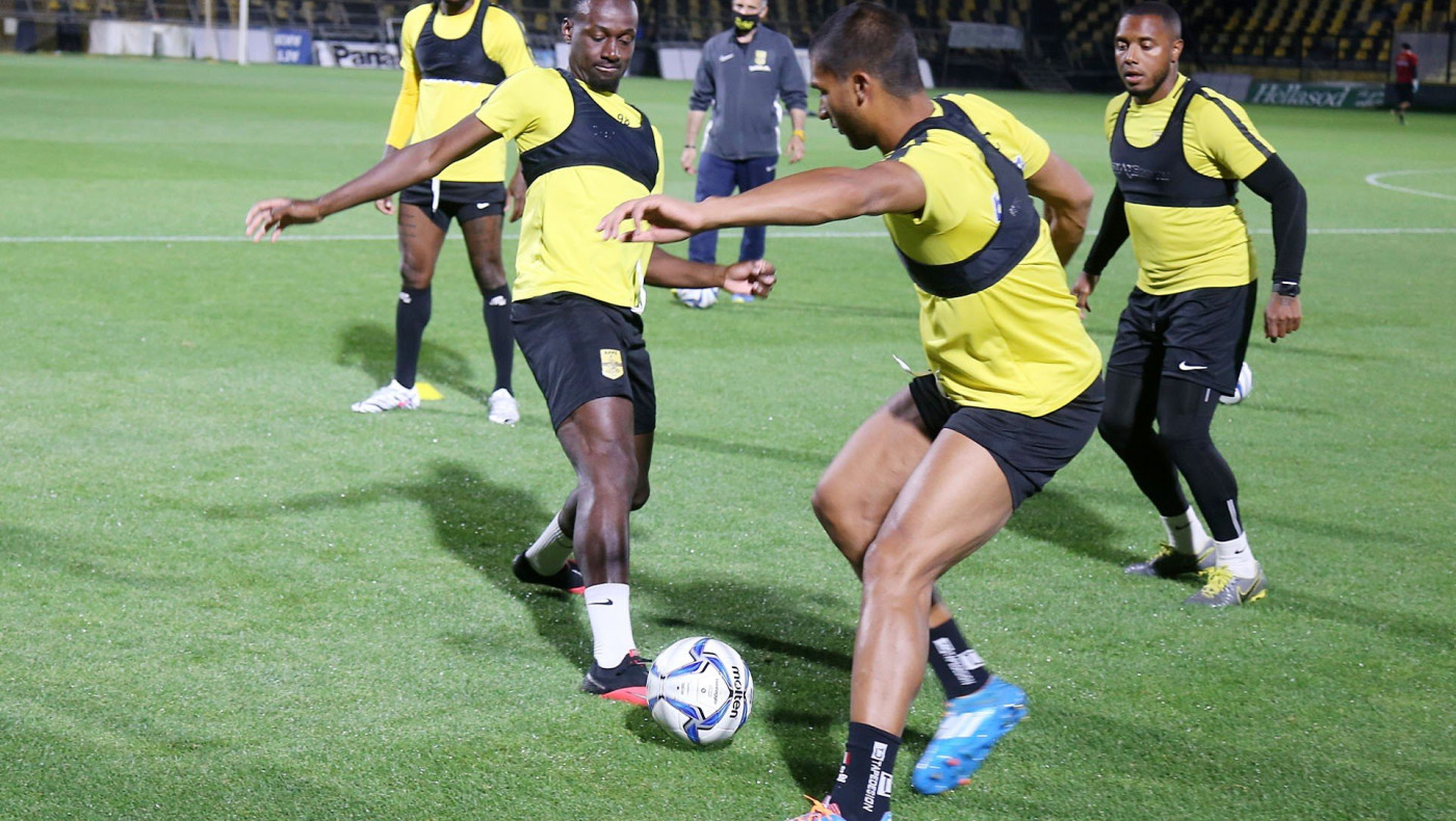 Το νου τους στο... πρωτόκολλο