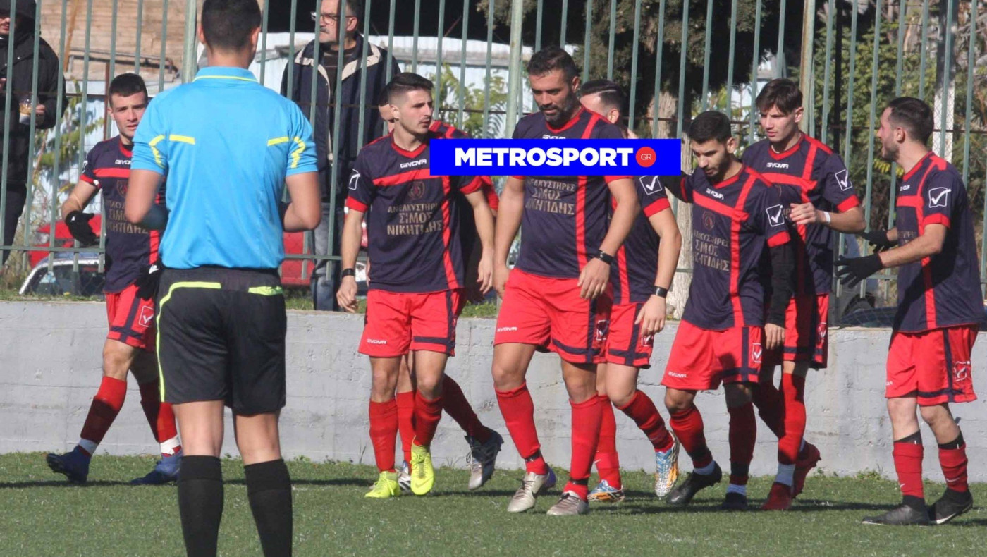 Τα εύσημα σε Μποΐκογλου και παίκτες