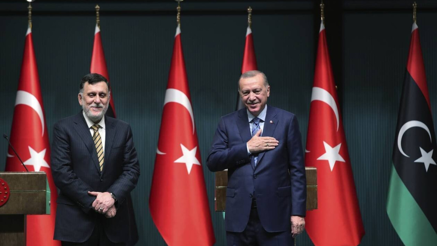 Κλιμακώνει την ένταση ο Ερντογάν, νέα θαλάσσια συνεργασία με Σάρατζ