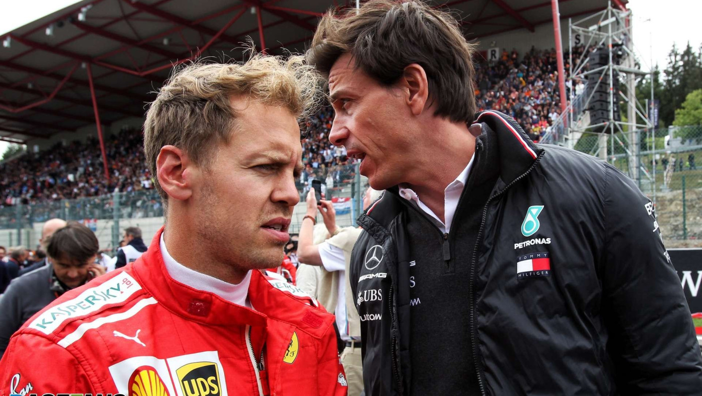 Βολφ: «Ανοιχτή η επιλογή του Φέτελ»