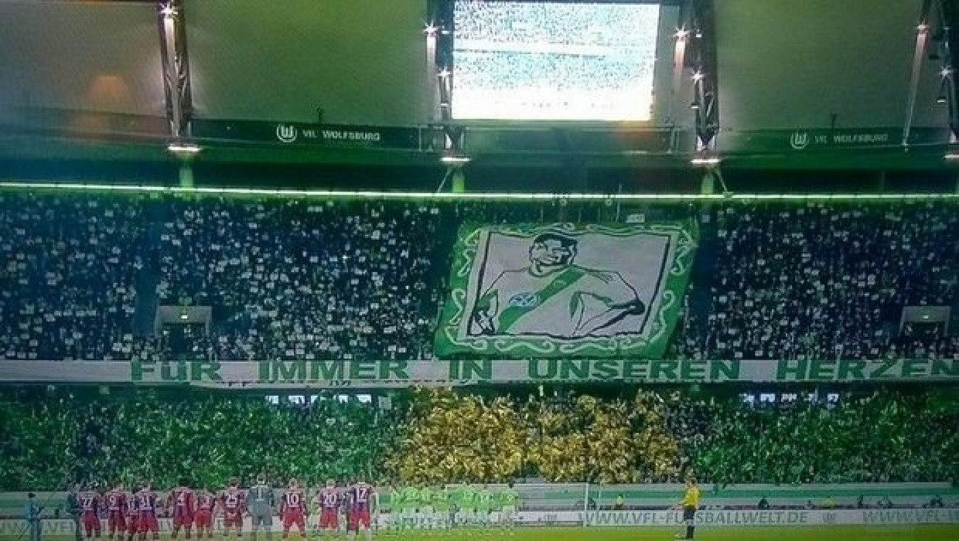 Συγκίνησαν οι οπαδοί της Βόλφσμπουργκ για Μαλαντά! (video) 