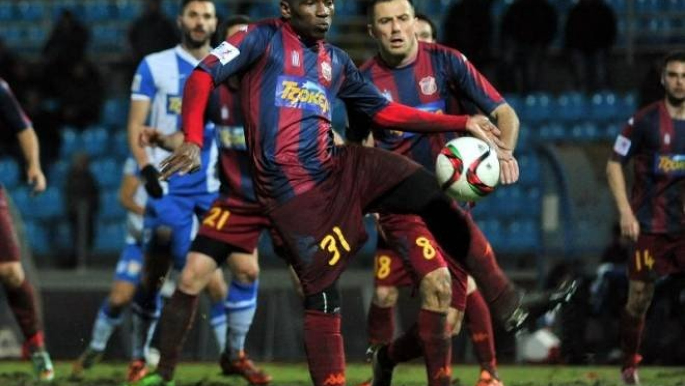 Αρχίζουν να βλέπουν και προς τα κάτω…