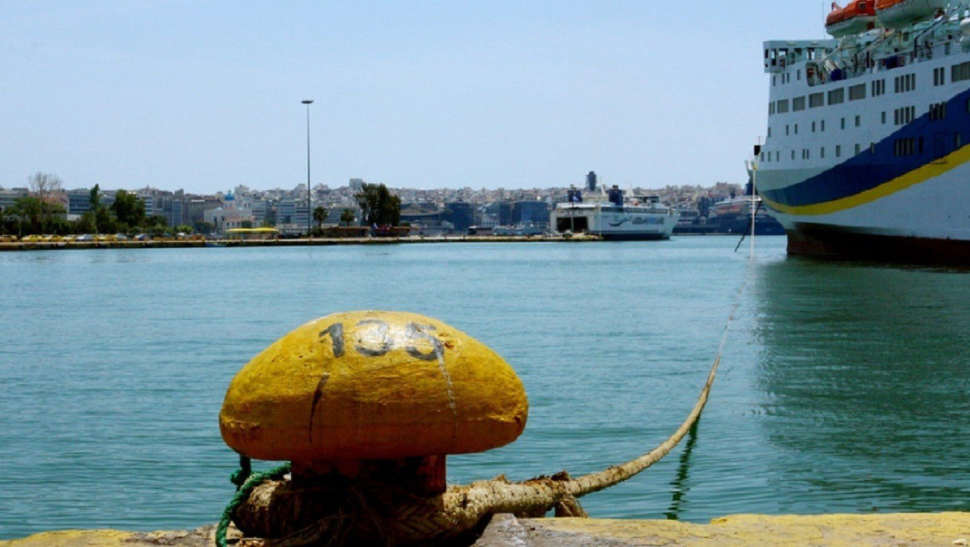 Διακοπές στην Πάρο: Το... σύστημα 2 παρέας πιτσιρικάδων (vid)