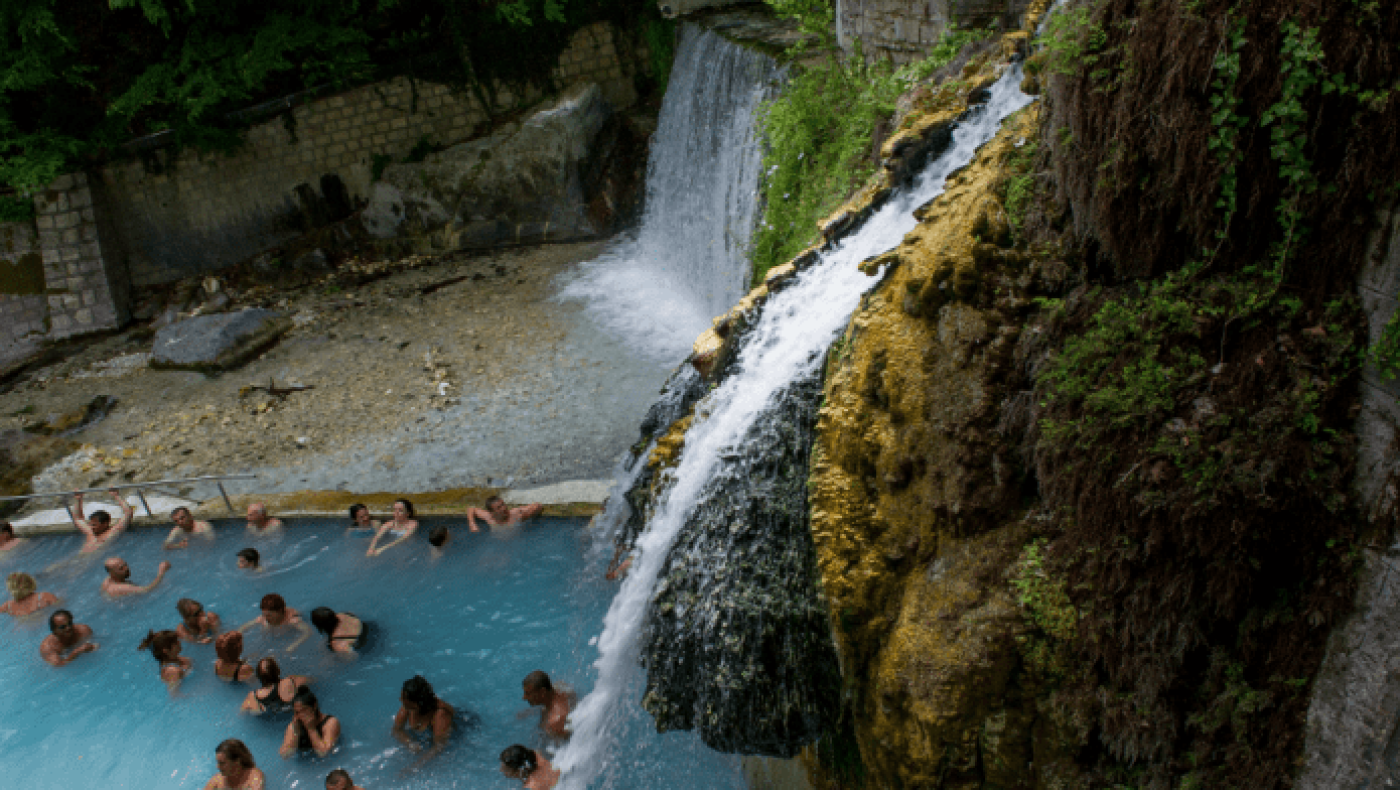 Επαναλειτουργούν τα Λουτρά Πόζαρ