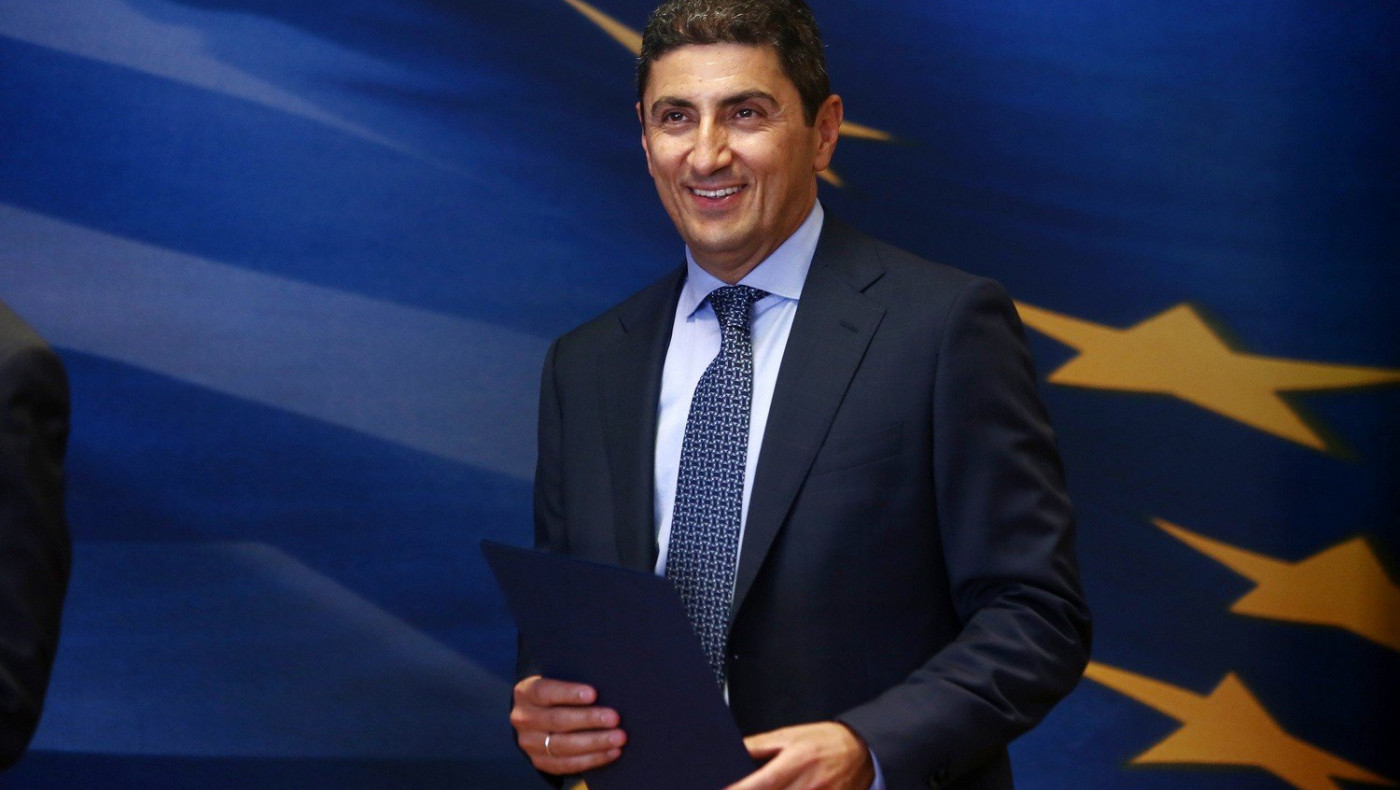 Σοβαρότης μηδέν ενώ… καράβια χάνονται!