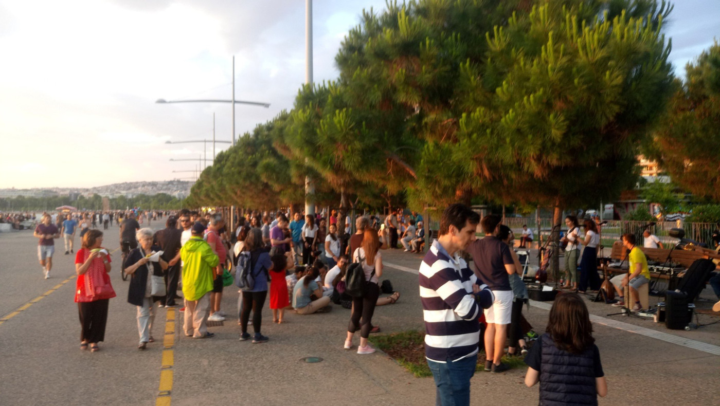 Ωχαδερφισμός: Το εθνικό μας… κουσούρι!