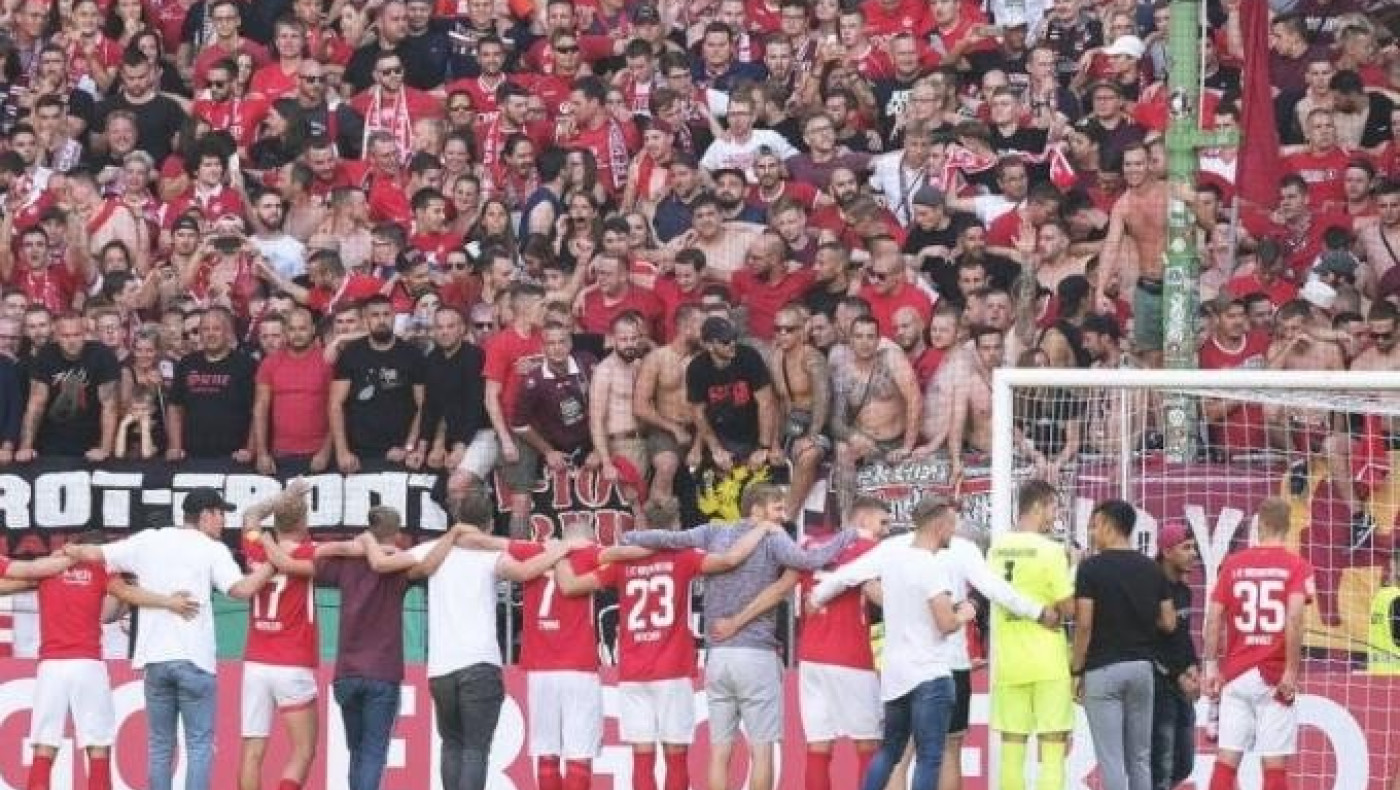 Χρεωκόπησε η Καϊζερσλάουτερν