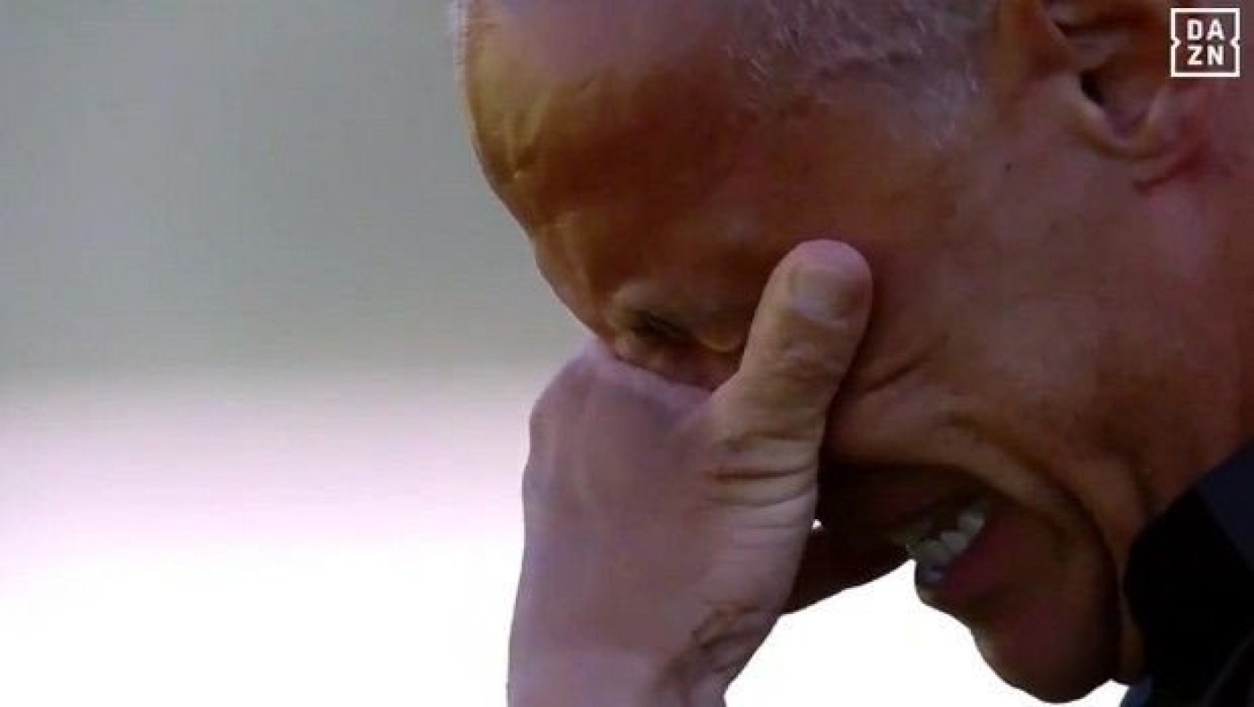 Ξέσπασε σε κλάματα για το θάνατο της μητέρας του ο τεχνικός της Λιβόρνο!