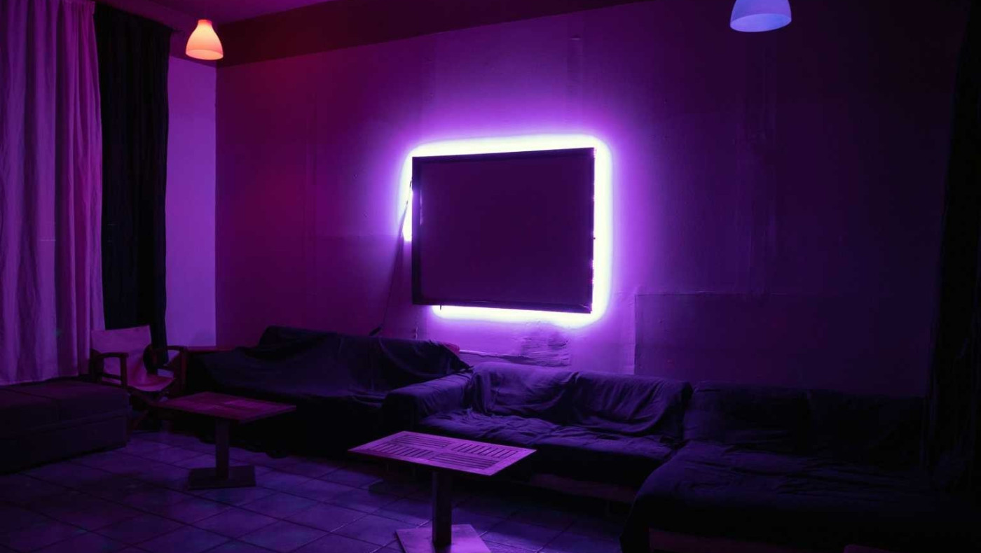 Κορωνοϊός: Διάσημο ξενοδοχείο για swingers ανοίγει ξανά… με αποστάσεις