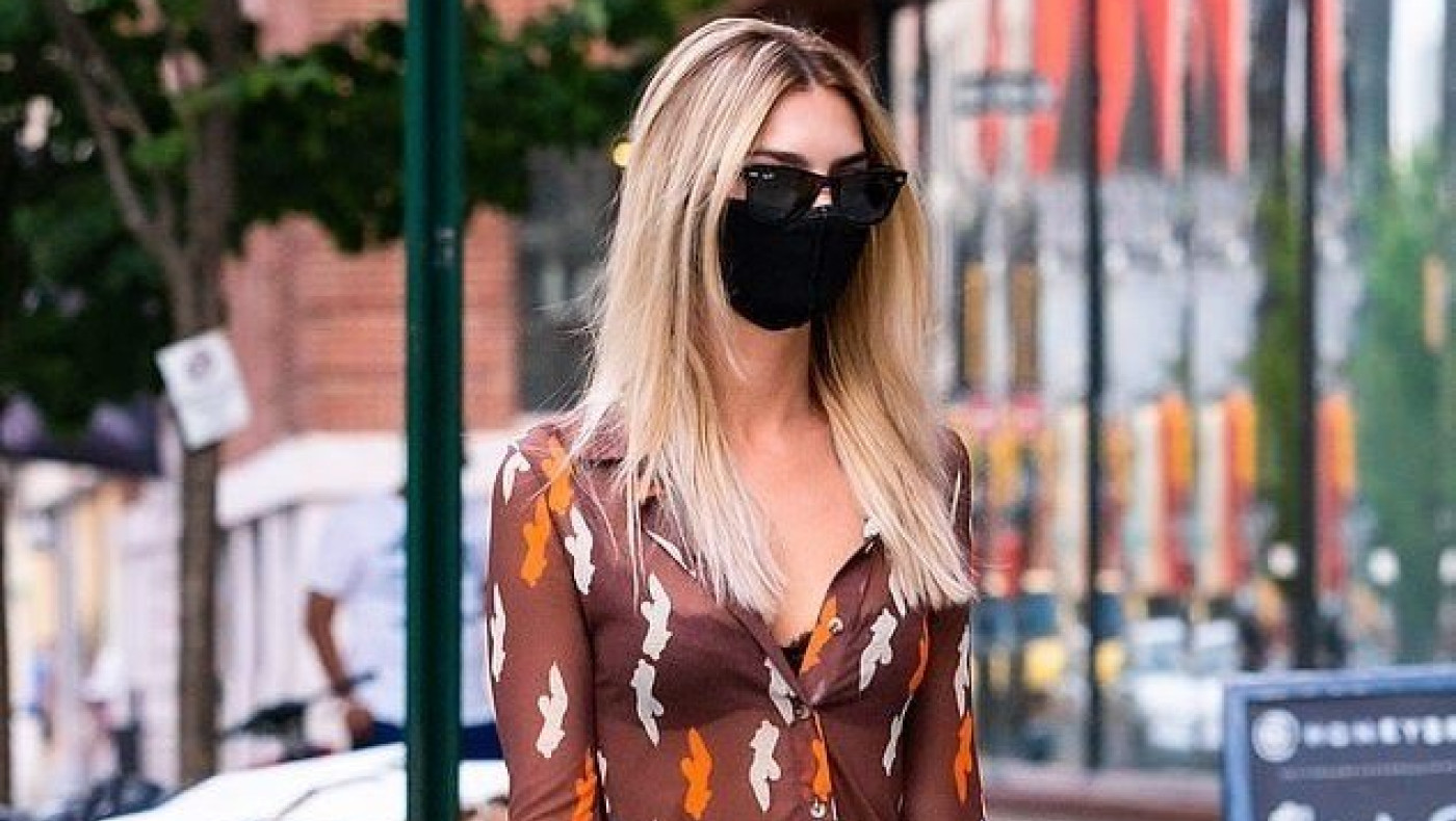 Η Έμιλι Ραταϊκόφσκι με διάφανο φόρεμα «ζάλισε» τη Νέα Υόρκη!