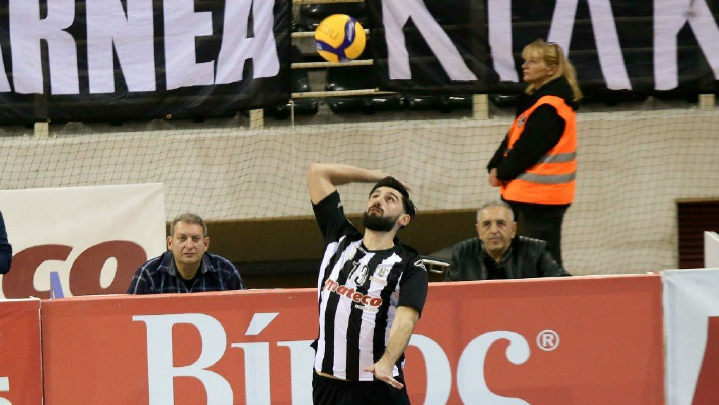 Δεν το κουνάει από τον ΠΑΟΚ ο Τακουρίδης