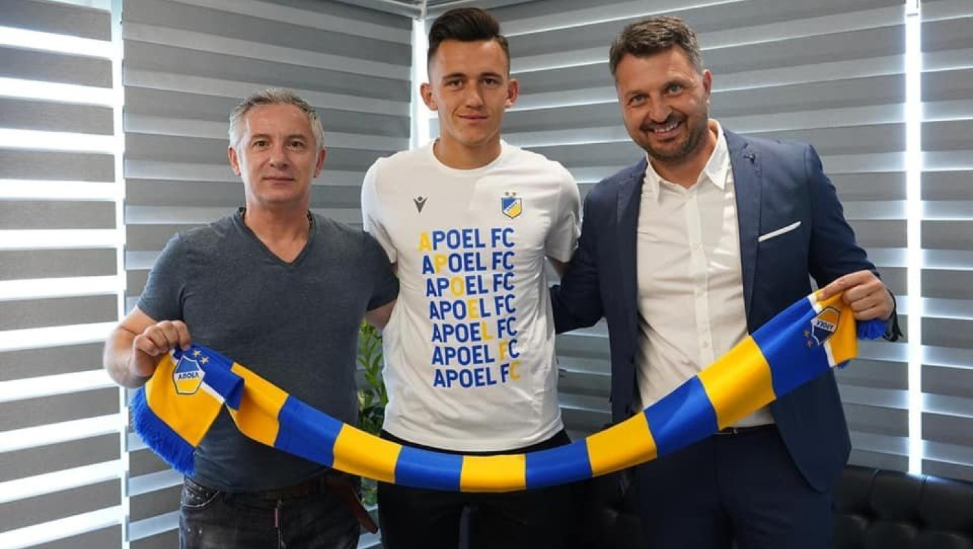 Ανακοίνωσε Τσιλιγγίρη ο ΑΠΟΕΛ