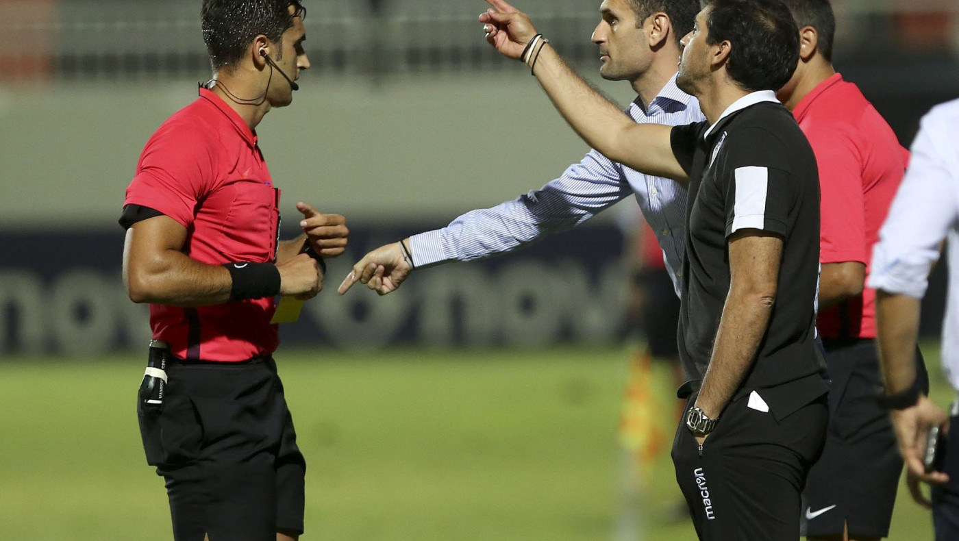 Του κάνουν πλάκα και οι... Κουμπαράκηδες