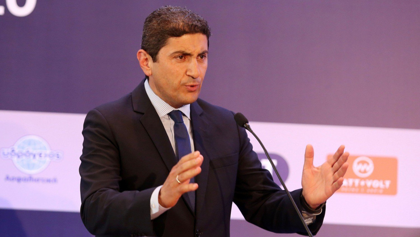 Τον «έγδυσε» στη Λωζάνη και ﻿τον «ξεπαρθένεψε» στον Πειραιά