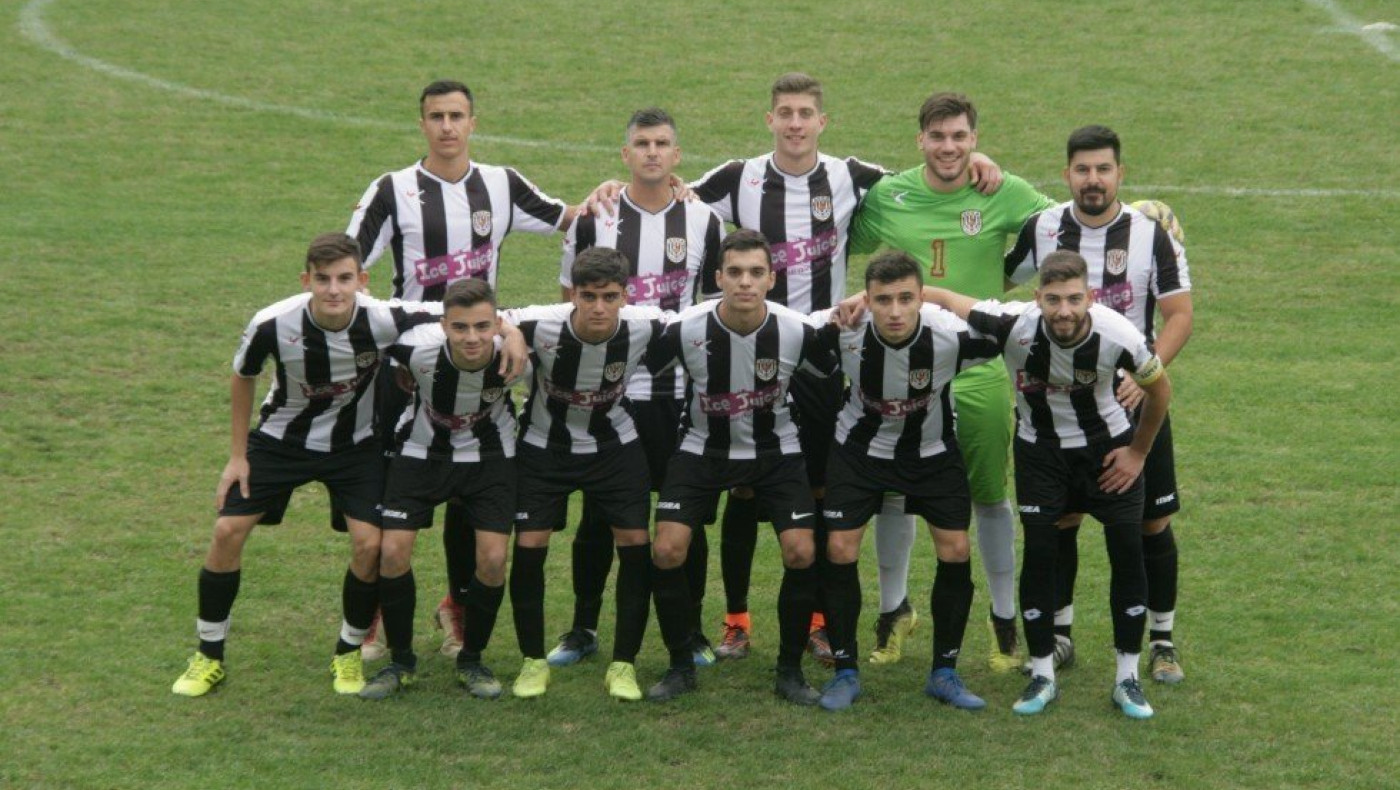 Αλλοι τρεις συνεχίζουν στη Δόξα Ρετζικίου