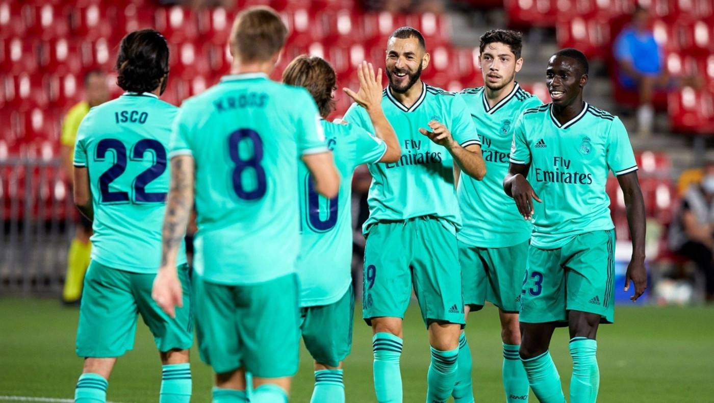 «Ίδρωσε» αλλά αγκάλιασε τον τίτλο η Ρεάλ