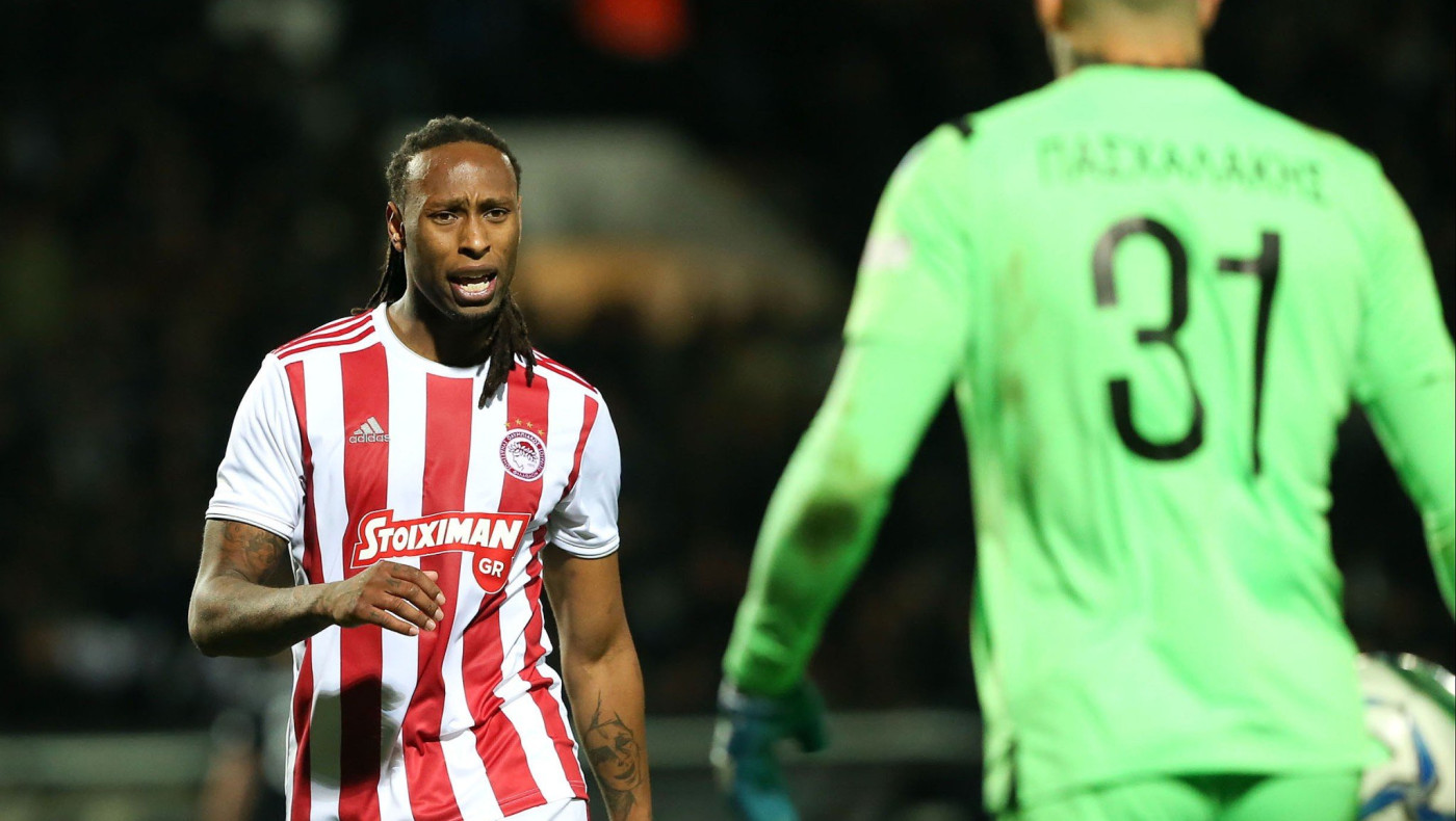 «Σειρήνες» από Μπενφίκα και Ζέσους για τον Σεμέδο