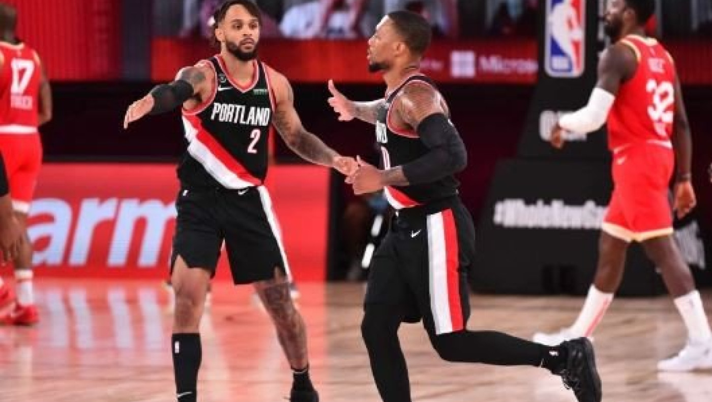 Νίκη-χρυσάφι για τους Μπλέιζερς