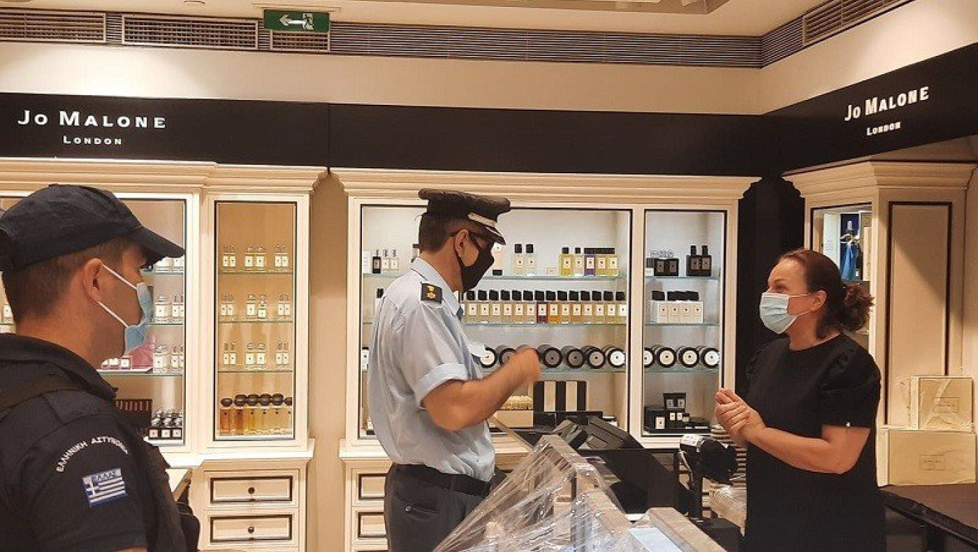 Θεσσαλονίκη: Σαφάρι ελέγχων από την ΕΛ.ΑΣ. σε καταστήματα για χρήση μάσκας