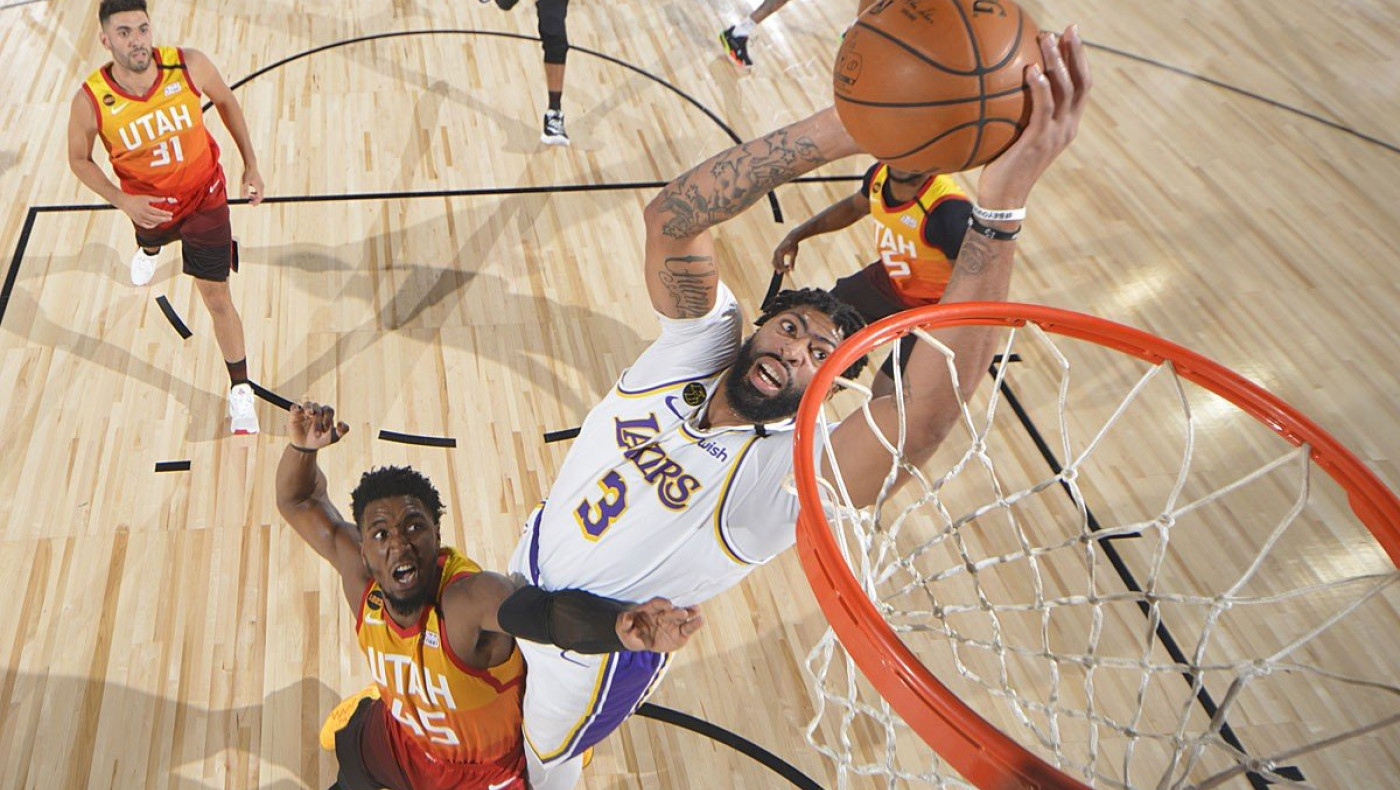 Πρωτιά για τους Λέικερς στη Δύση