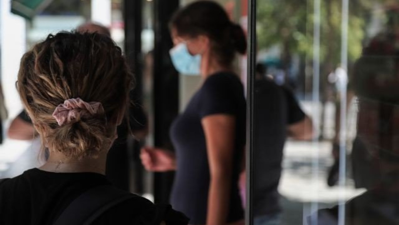 Κορωνοϊός: Οι κλειστοί χώροι όπου επιβάλλεται η χρήση μάσκας