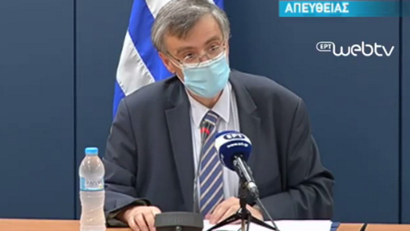 Σήμα κινδύνου από Τσιόδρα: «Κάθε κρούσμα δίνει άλλο ένα - Οι νέοι δεν είναι άτρωτοι»