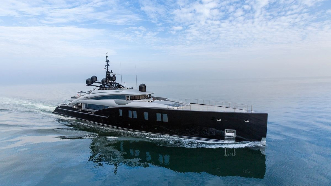 Αγγελόπουλος: Πόσα εκατομμύρια πούλησε τη θαλαμηγό των 66 μέτρων;