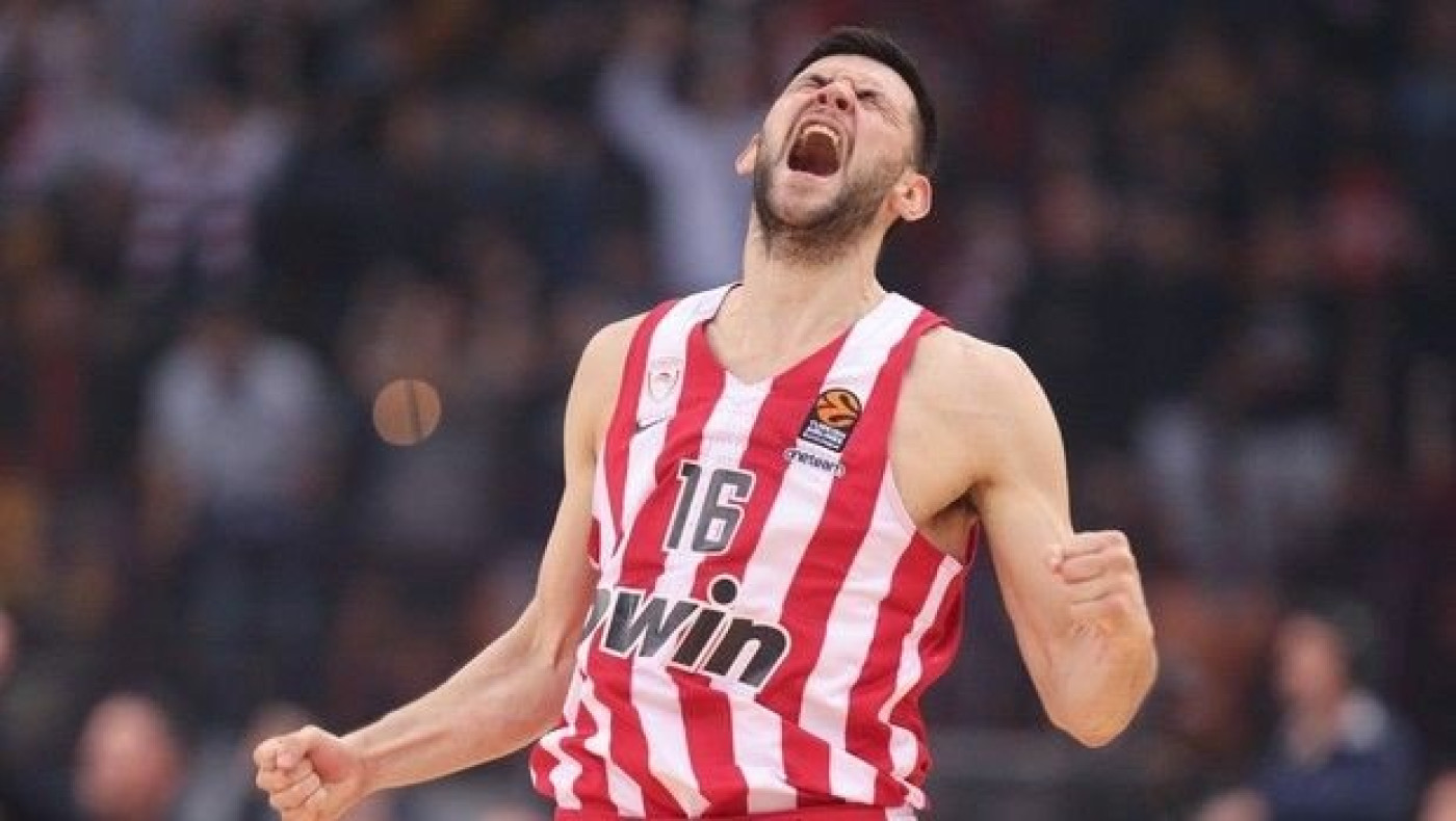 Ολυμπιακός: Θετικός στον κορωνοϊό ο Παπανικολάου