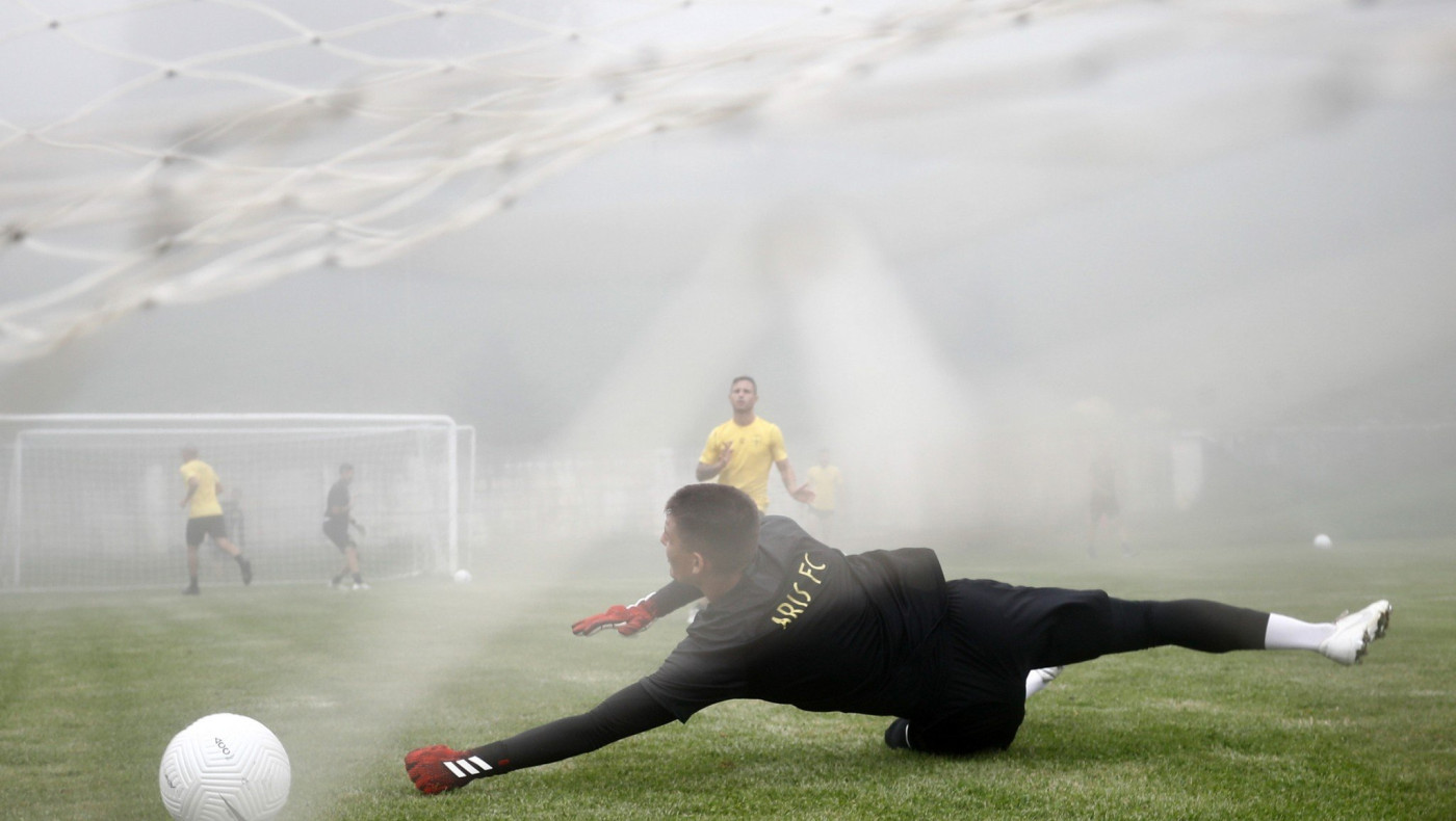 Δουλειά με εξόδους και τετ-ατ-τετ για τους τερματοφύλακες του Άρη