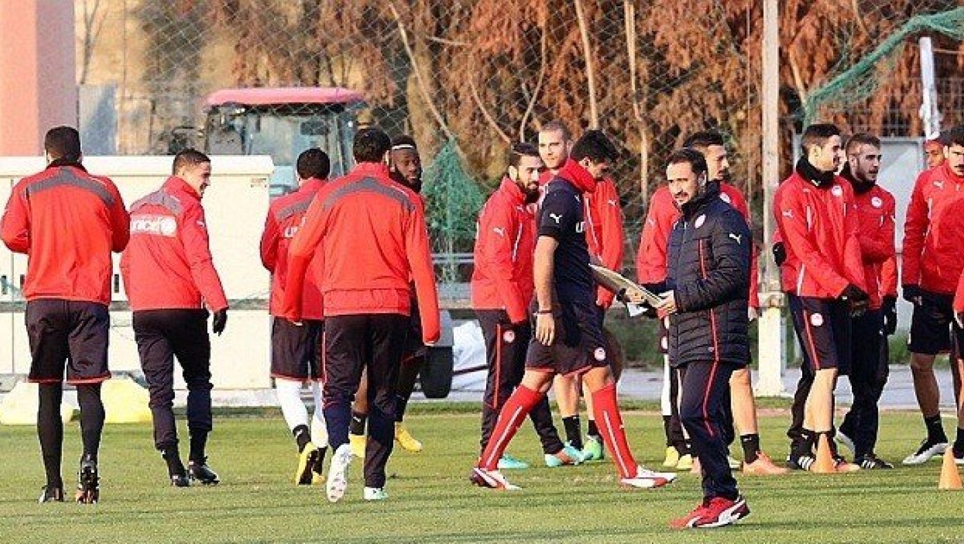 Χωρίς τρεις στη Λεωφόρο