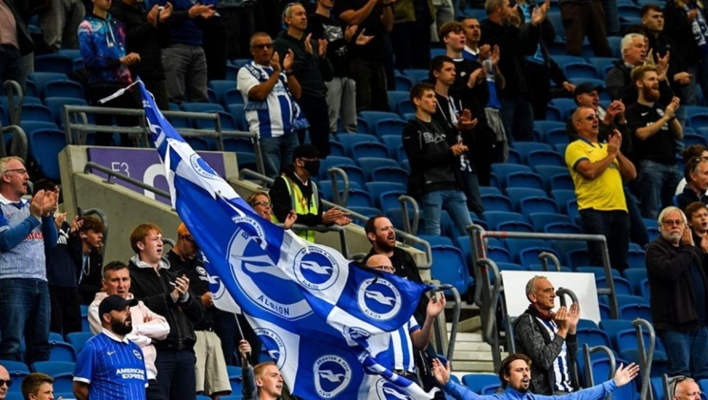 Ιστορική στιγμή! Κόσμος στο φιλικό Μπράιτον-Τσέλσι