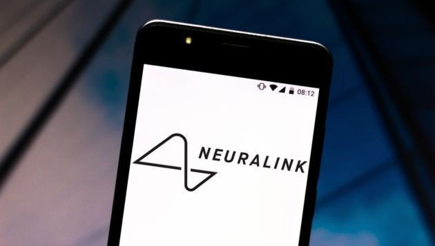 Neuralink: Αποκαλυπτήρια από τον Έλον Μασκ με συσκευή που θα ελέγχεται από τη σκέψη!