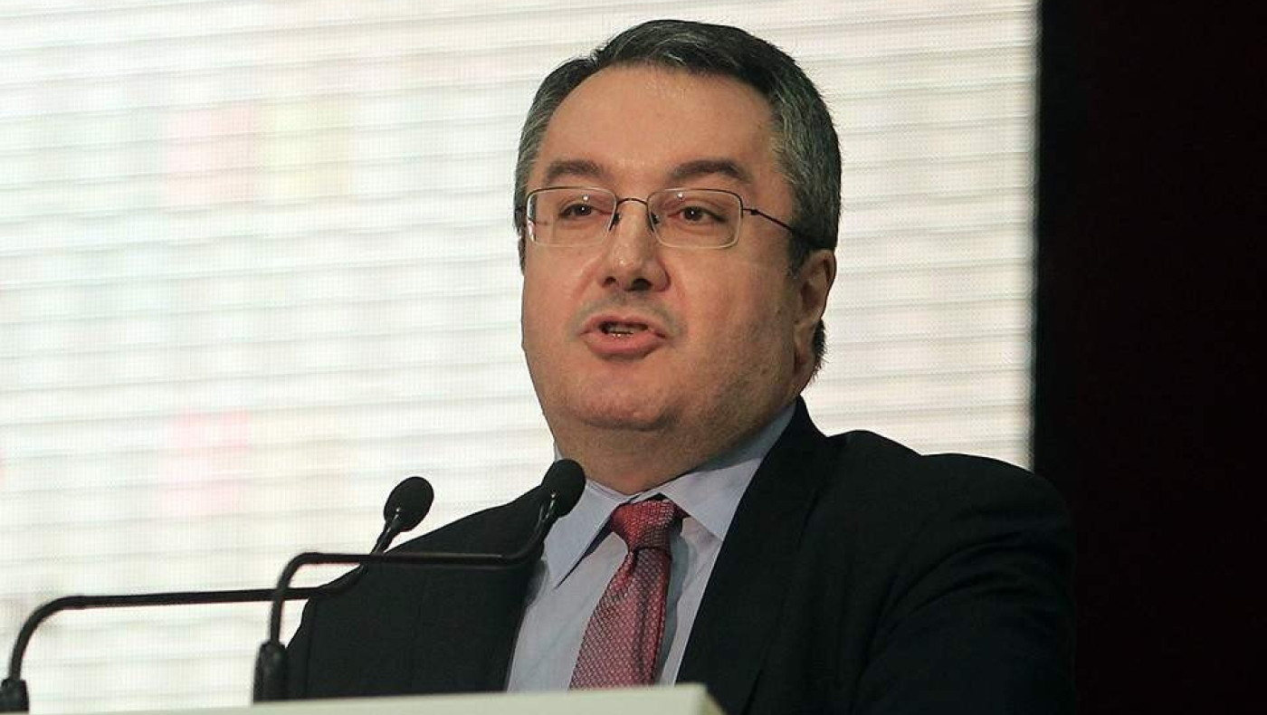 Μόσιαλος κατά Κουμουτσάκου για την Θεία Κοινωνία