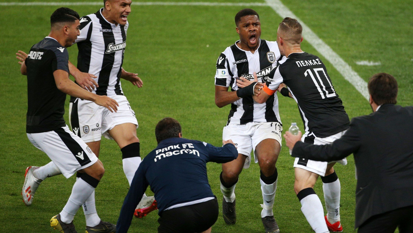 «Καυτά» συμβόλαια για τρεις της επίθεσης